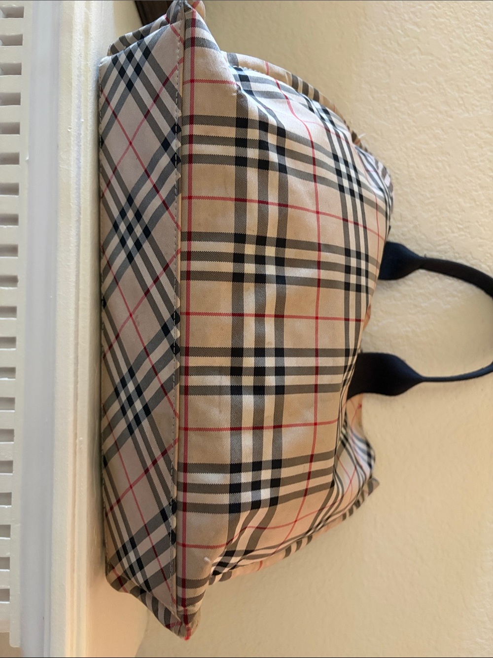 Burberry Classic Plaid Tote Bag with Black Handles - Picture 8 of 17